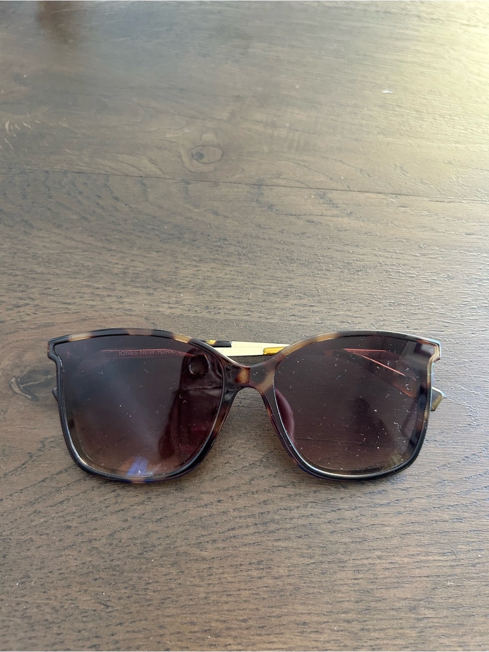Jones New York tortoise good sunglasses
